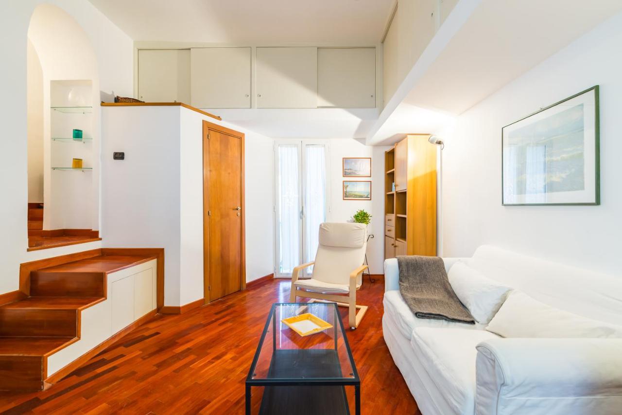 Parthenope'S Eye On The Seafront By Napoliapartments Eksteriør bilde